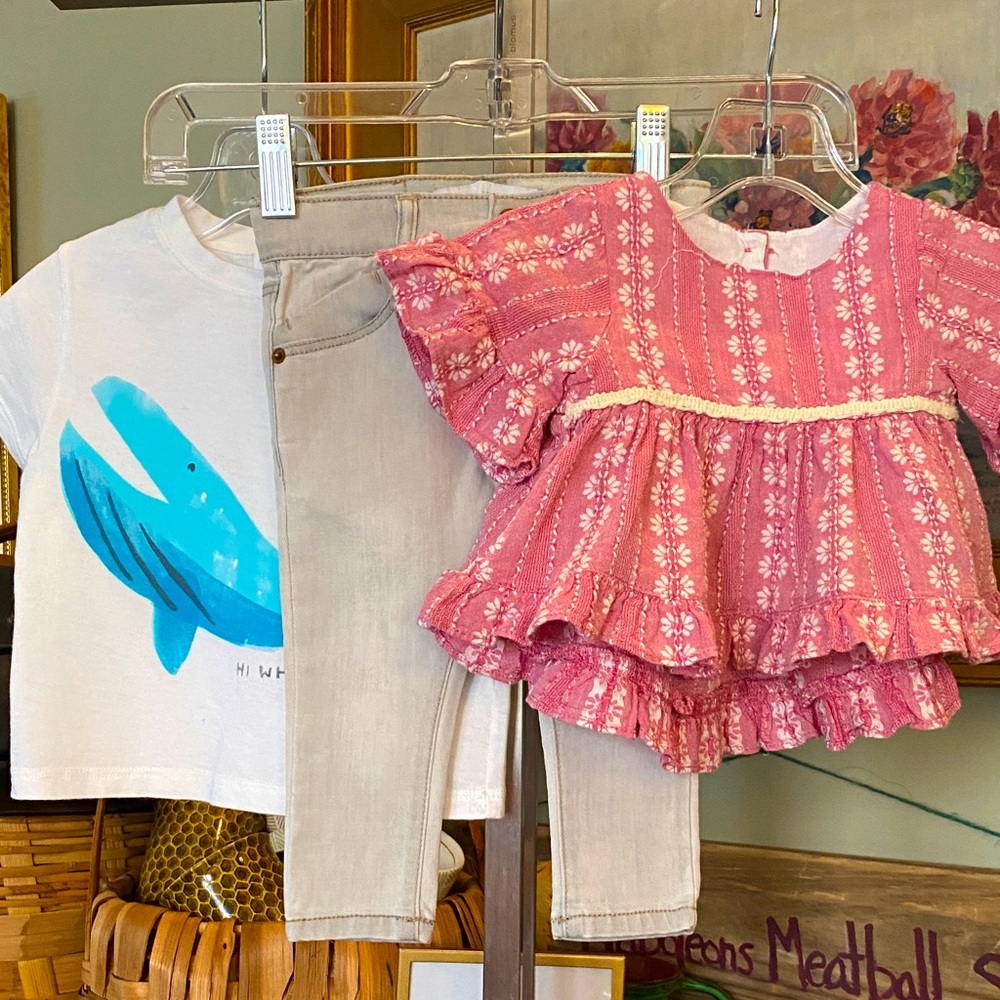 Zara Baby Jeans & Shirt Bundle (Size 6-9 mths) Gray Skinny Jeans & Whale Shirt.
